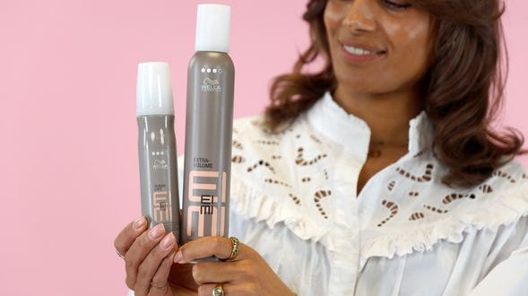 CURTAIN BANGS: de haartrend van 2022