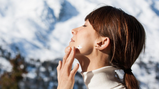 Wintersport musthaves: Bescherm jezelf en je haar tegen de kou en de zon!