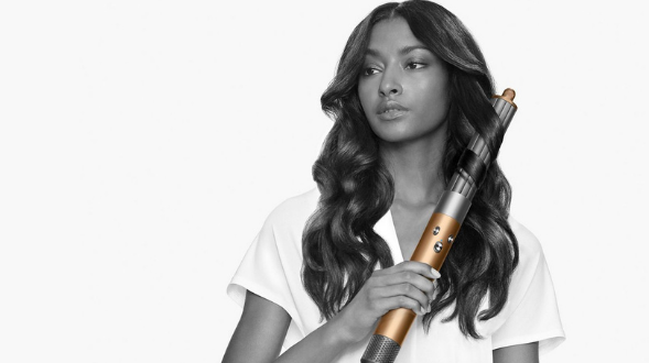De Dyson Airwrap haarstyler is vernieuwd, met nieuwe opzetstukken, borstels en droger.