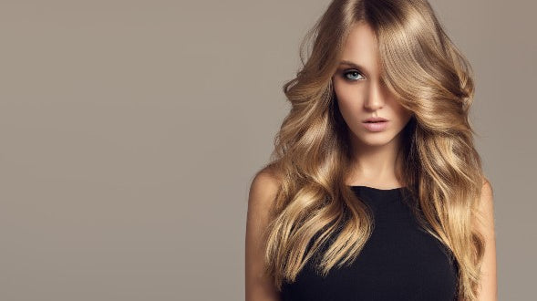 Hoe creëer je binnen no-time volume in het haar?