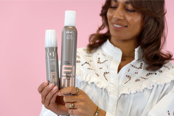 CURTAIN BANGS: de haartrend van 2022